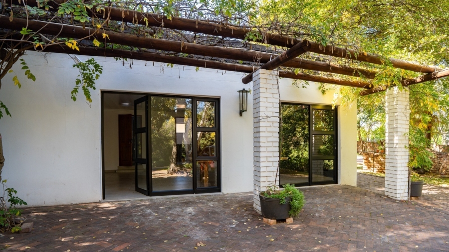 4 Bedroom Property for Sale in Wilkoppies North West